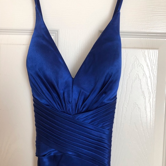 Navy Blue LA FEMME evening gown - Picture 2 of 4